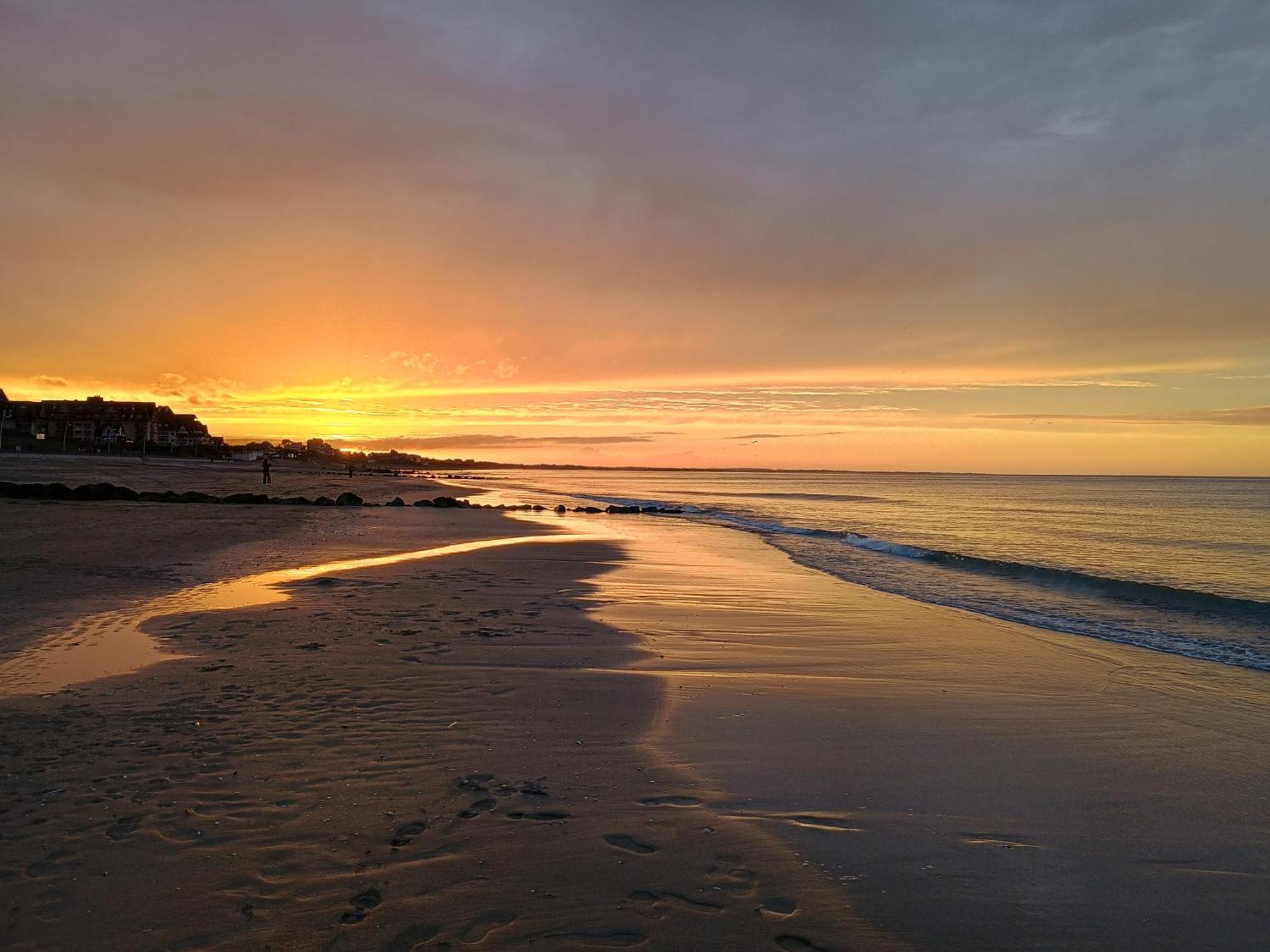 Bord De Plage, Thalasso Et Vue Mer ! Cabourg Luaran gambar